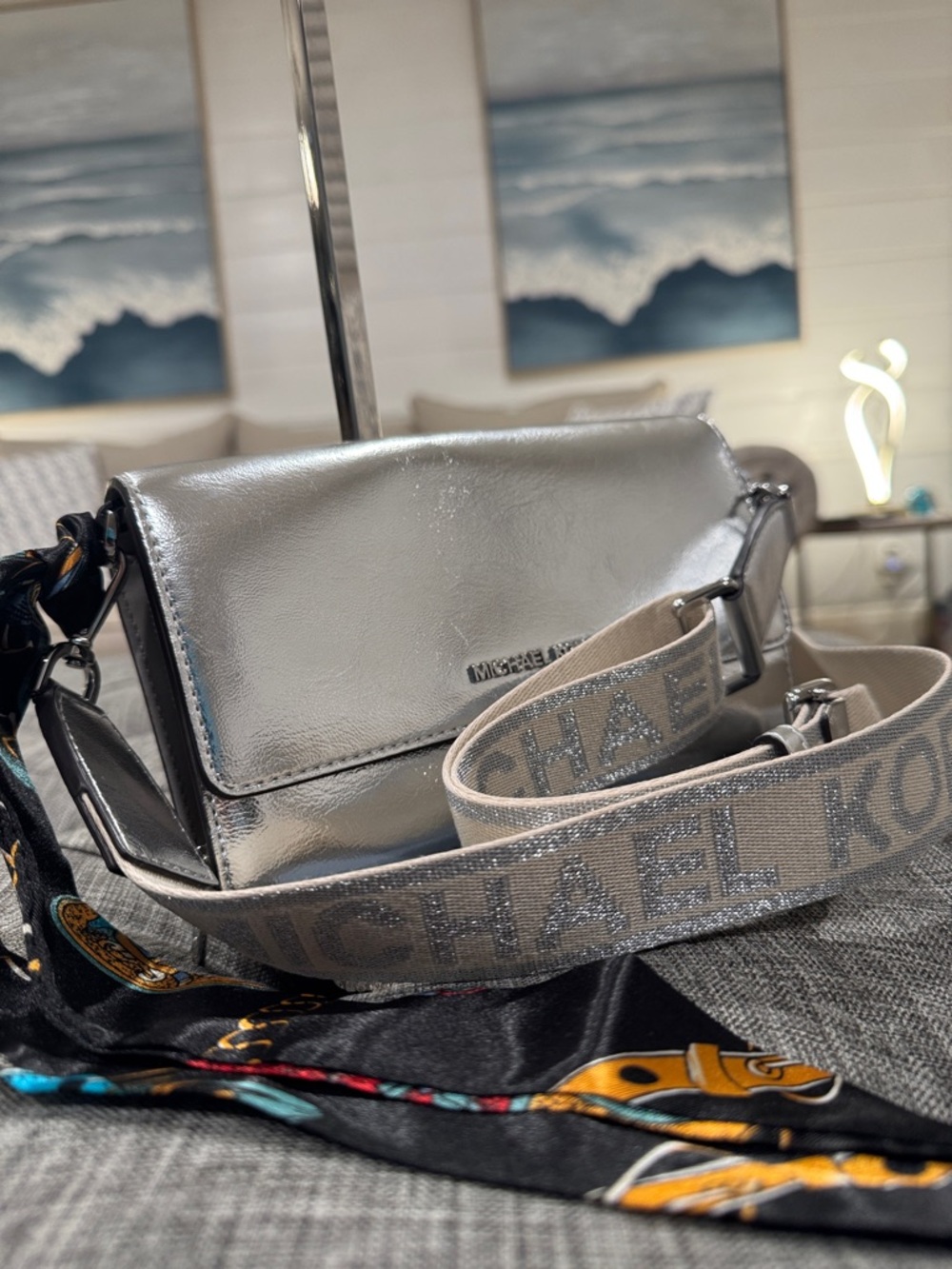 Michael Kors Jet Set Silver Metallic Leather Glitter Logo Strap Crossbody - Picture 3 of 17